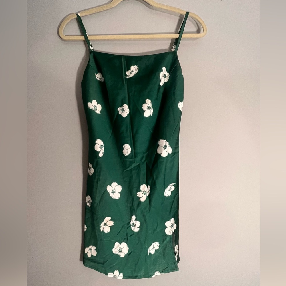 Princess Polly emerald green and white flower dress
